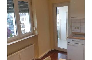 Wohnung kaufen in Silcherstr., 67061 Süd, Gepflegte 3-Zimmer Wohnung im 4. OG mit Balkon in Ludwigshafen-Süd