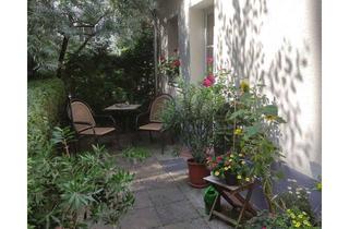 Wohnung kaufen in 12163 Steglitz, Schöne, geräumige und zentral gelegene Wohnung in einer Remise mit eigener Terrasse