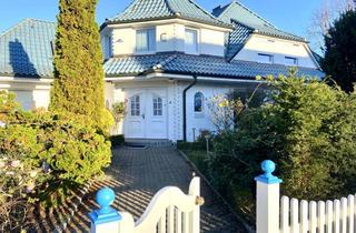 Villa kaufen in 23683 Scharbeutz, Villa in Top-Lage Scharbeutz: Wohnen + Option Fewo / Gäste !