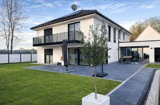 Einfamilienhaus kaufen in 80995 Feldmoching-Hasenbergl, Luxuriöses und modernes Haus mit Pool, Privatstraße & Vollmöblierung - 430m² Innenfläche