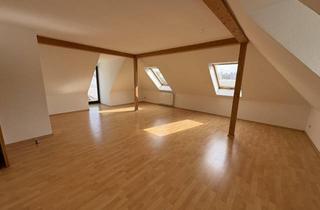 Wohnung mieten in Schumannplatz, 08056 Zwickau, Helle 3-Raum-Wohnung mit schönem Balkon in Zwickau