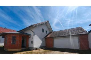 Einfamilienhaus kaufen in 94486 Osterhofen, Osterhofen - Einfamilienhaus mit großem Grundstück und Doppelgarage