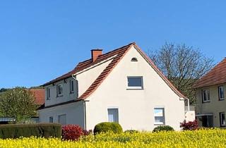 Einfamilienhaus kaufen in 32609 Hüllhorst, Hüllhorst - Geräumiges Einfamilienhaus am Fuß des Wiehengebirges, mit 8 Zimme