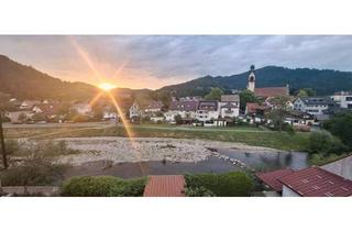 Wohnung kaufen in 79183 Waldkirch, Waldkirch - Viel Platz - 5Z Wohnung zentral mit Ausblick und Flusszugang