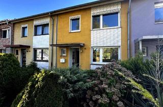 Haus kaufen in 45883 Gelsenkirchen, Gelsenkirchen - Reihenmittelhaus in Gelsenkirchen-Heßler mit Entwicklungspotential!