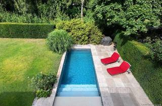 Villa kaufen in 14195 Berlin, Berlin - Sommer in Dahlem: Das perfekte Refugium mit Pool in direkter Parklage
