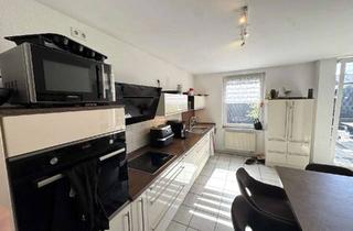 Wohnung kaufen in 44309 Brackel, Stadtteil Brackel: 3,5-Zimmer-ETW im EG mit Terrasse & Einzelgarage. EBK auf Wunsch.