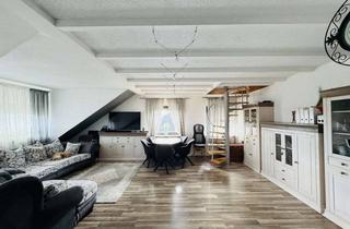 Wohnung kaufen in 74177 Bad Friedrichshall, Lichtdurchflutete Dachgeschosswohnung mit Maisonettebene & ca. 30 m² Wohnbereich