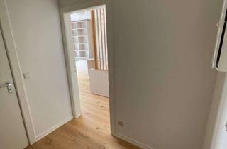 Wohnung kaufen in 22081 Barmbek-Süd, Ready to Move in: Charming Student or Single Studio in Urban green Location with Large South Balcony