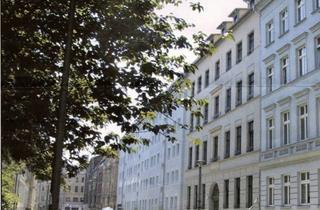 Wohnung kaufen in Almstadtstraße 19, 10119 Mitte, Elegante 3-Zimmer Wohnung im 2. OG mit Balkon in Berlin-Mitte