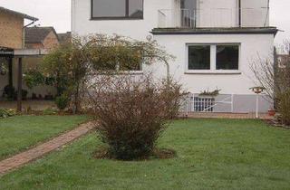 Wohnung mieten in 52531 Übach-Palenberg, Charmante Wohnung in freistehendem Zweifamilienhaus mit großem Balkon in ruhiger und zentraler Lage