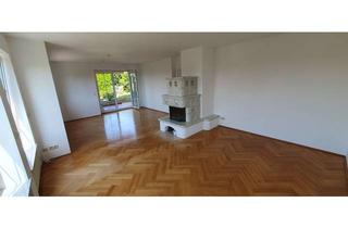 Wohnung mieten in 95326 Kulmbach, Ansprechende 2,5-Zimmer-Erdgeschosswohnung mit geh. Innenausstattung mit Terrasse und Kaminofen