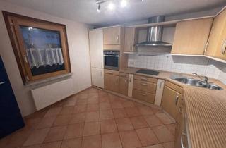 Doppelhaushälfte kaufen in 72250 Freudenstadt, Charmante Doppelhaushälfte mit Entwicklungspotenzial – Ihr Wohntraum in Freudenstadt