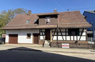 Haus kaufen in Mühlstrasse 40, 76532 Sandweier, Haus mit Potential - Klein investieren. Groß denken. Schön wohnen. Ihre Gelegenheit jetzt!