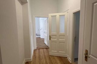 Wohnung mieten in Schlüterstraße 30, 10625 Charlottenburg, Sanierte Altbauwohnung mit Balkon in Bestlage