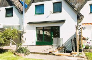Haus kaufen in 24223 Schwentinental, Familienfreundliches Reihenmittelhaus mit zwei Terrassen, Kamin & Garten in Schwentinental