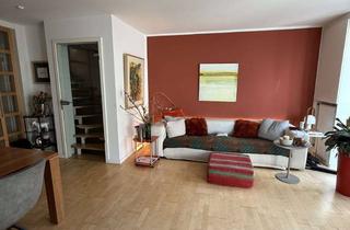 Reihenhaus kaufen in 50968 Raderthal, Renoviertes Reihenhaus mit 4 Zimmern in Köln-Raderthal