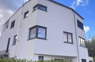 Einfamilienhaus kaufen in 65232 Taunusstein, Modernes Einfamilienhaus mit Sauna, Kamin & großem Garten in Seitzenhahn von privat