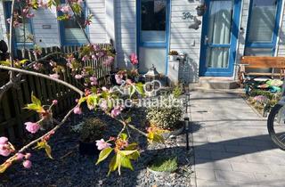 Reihenhaus kaufen in 14612 Falkensee, Modernisiertes Reihenhaus mit Sonnenuntergangs-Balkonen, neuer Terrasse & Fernwärme in Falkensee