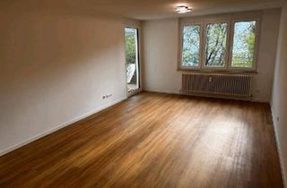 Wohnung kaufen in 72762 Reutlingen, Reutlingen - RENOVIERTE 3-ZIMMER-WOHNUNG MIT SÜDWESTBALKON & TG RT-HOHBUCH
