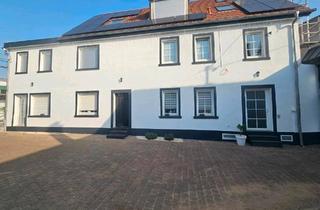 Haus kaufen in 67308 Albisheim, Albisheim (Pfrimm) - Exklusives Wohnhaus mit Pool und PV