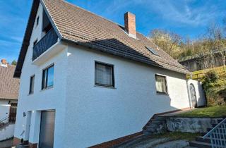 Einfamilienhaus kaufen in 97725 Elfershausen, Elfershausen - Zwei- bzw. Einfamilienhaus mit integrierter Garage