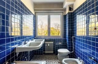 Wohnung kaufen in 42853 Innen, Großzügige, renovierungsbedürftige 3-Zimmer Wohnung mit zwei Balkonen und traumhaftem Blick.