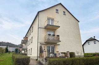 Wohnung kaufen in 06647 Bad Bibra, Gut geschnittene 4-Zimmer Eigentumswohnung mit Balkon und Garage in Bad Bibra