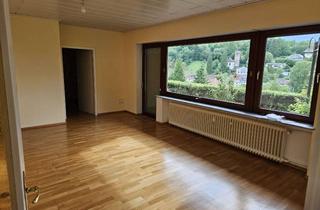 Wohnung kaufen in 66130 Saarbrücken, Traumhafte 2-ZKB-Wohnung mit Fernblick in Fechingen