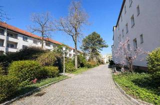 Wohnung kaufen in 12489 Adlershof, 4-Zimmer-Wohnung in denkmalgeschützter Anlage von Adlershof - Kapitalanlage