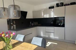 Wohnung mieten in Pöhlauer Str. 64, 08066 Zwickau, "Alte Schule" 4-Zi-WE mit Balkon/Fußbodenheizung, 2 Stellplätze, Einbauküche mögl.!