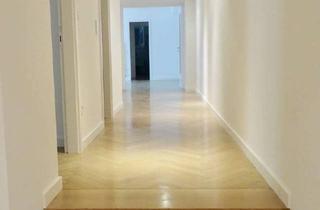 Wohnung mieten in 81675 Bogenhausen, Von Privat: Besondere Innenhof Wohnung beim Prinzregententheater Altbau mit 25m² Terrasse