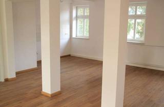 Wohnung mieten in Harzweg 27, 06484 Quedlinburg, Großzügige 2-Raum-Wohnung mit Tageslichtbad