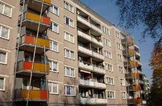 Wohnung mieten in Dietrich-Bonhoeffer-Straße 11, 34132 Oberzwehren, Praktische 3-Zimmer-Wohnung mit Loggia