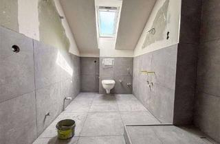 Wohnung mieten in 40468 Unterrath, Frisch sanierte 3-Zimmer-Dachgeschosswohnung mit Einbauküche & ruhiger Lage in Düsseldorf-Unterrath