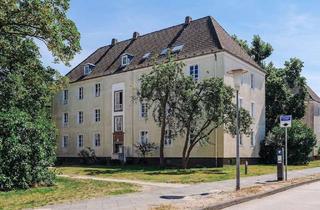 Wohnung mieten in Fritz-Reuter-Str., 38440 Wolfsburg, Zentrale Altbauwohnung // 2.OG rechts