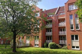 Sozialwohnungen mieten in Meyerhofstr., 24106 Wik, Für Studenten-Pärchen! 2 Zi.Whg. mit Balkon inkl. Pkw-Stellplatz an der Uni-Kiel