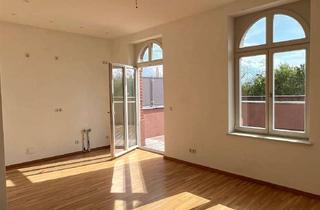Wohnung mieten in Stollwerckstraße 15, 04808 Wurzen, **Exklusive SANIERUNG - 2 Zimmer-Whg. mit Parkett, Fuß.b.hzg, Terrasse u.v.m..** (WE 15)