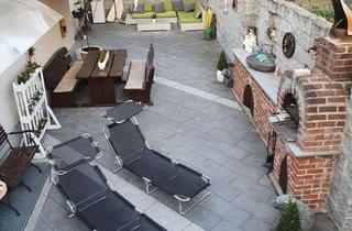 Wohnung mieten in Noetherstraße --, 91058 Bruck, Modernisierte 2,5-Zimmer-Wohnung mit Terrasse und Einbauküche in Erlangen