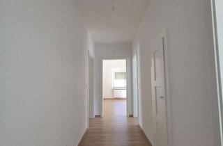 Wohnung mieten in Schweriner Straße, 06749 Bitterfeld-Wolfen, NEU !!! Sanierte 3-WE im 1. Obergeschoss