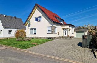 Einfamilienhaus kaufen in 52372 Kreuzau, Kreuzau Obermaubach, ruhige Lage, freistehendes Einfamilienhaus mit großem Garten, Keller und Garage
