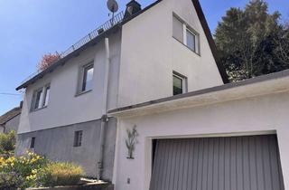 Einfamilienhaus kaufen in 65307 Bad Schwalbach, "EIN FALL FÜR ZWEI - DREI" - URGEMÜTLICHES & FREISTEHENDES EINFAMILIENHAUS AUF CA. 770 QM GRUNDSTÜCK