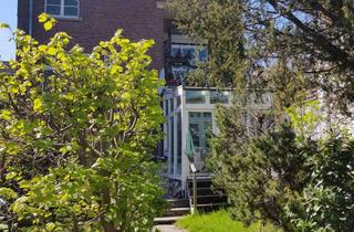 Villa kaufen in 40593 Urdenbach, Historischer Charme: Jugendstil- Stadtvilla mit Ausbaureserve in Urdenbach