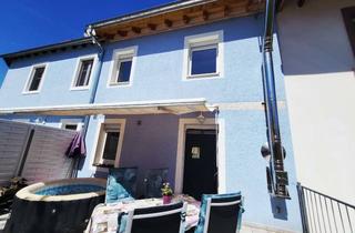 Haus kaufen in 66497 Contwig, Sonnige Aussichten: Modernes Reihenmittelhaus mit Terrasse und Garten