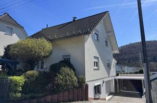 Einfamilienhaus kaufen in 57271 Hilchenbach, Einfamilienhaus mit Carport und Garage in Hilchenbach-Dahlbruch