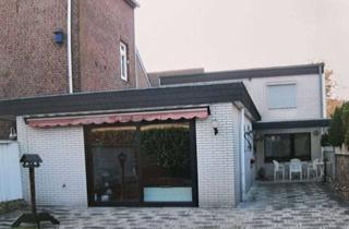 Mehrfamilienhaus kaufen in Kempenerstraße, 47839 Hüls, Charmantes Hinterhaus als Teil eines Mehrfamilienhauses zu verkaufen