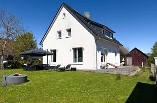 Einfamilienhaus kaufen in 96482 Ahorn, Energetisch modernisiertes Einfamilienhaus mit Carport und schönem Garten!
