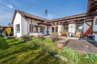 Haus kaufen in 82399 Raisting, Renovierungsbedürftiger Bungalow auf großem Grundstück in ruhiger Lage