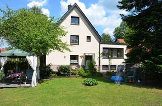 Haus mieten in Zugspitzstraße 21, 82223 Eichenau, gepflegte Garten-Doppelhaushälfte mit 5,5-Zimmern in Eichenau