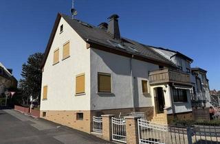 Einfamilienhaus kaufen in 65817 Eppstein, Gepflegtes Einfamilienhaus mit Ausbaupotenzial in ruhiger Lage..
